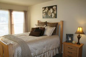 Staging vs. Decorating