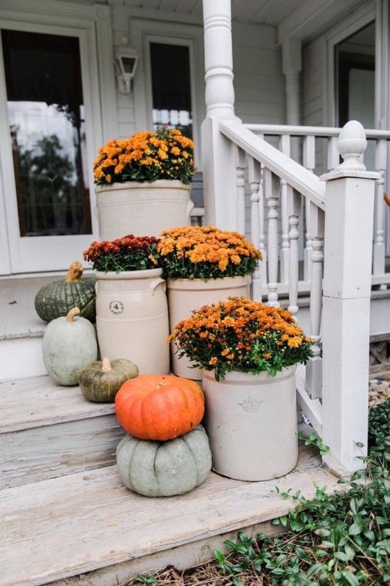 Fall Front Porch Do's and Don'ts