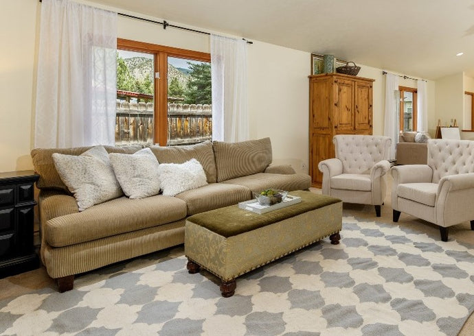 How To Stage a Living Room & the #1 Mistake Sellers Make!